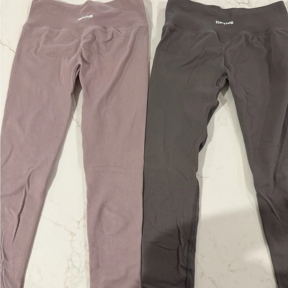 DFYNE Women’s Ribbed High-Waist Leggings - Mauve and Charcoal - Picture 4 of 7